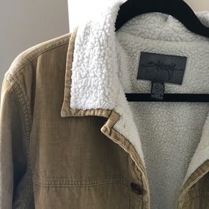 Billabong large warm jacket tan color